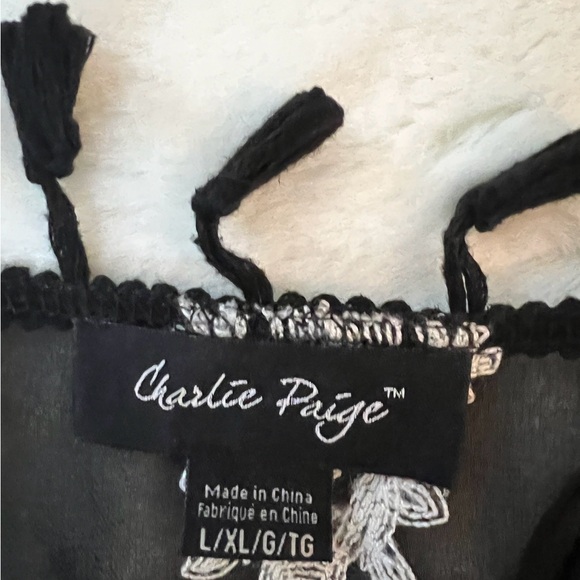 Charlie Paige Lightweight Topper in Black and Cream Large - Picture 5 of 5